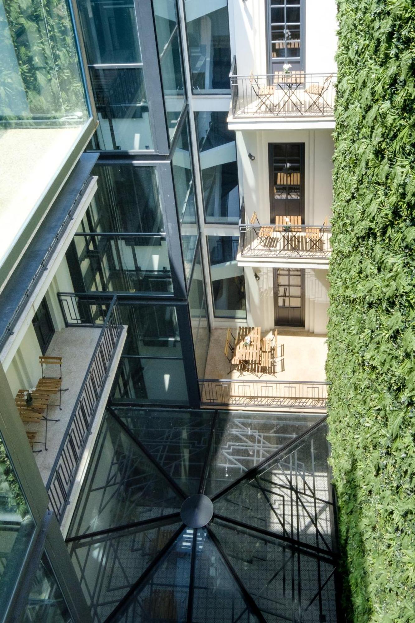 Art Deco 22 Luxury 2br Downtown Metro Ac Apartment Porto